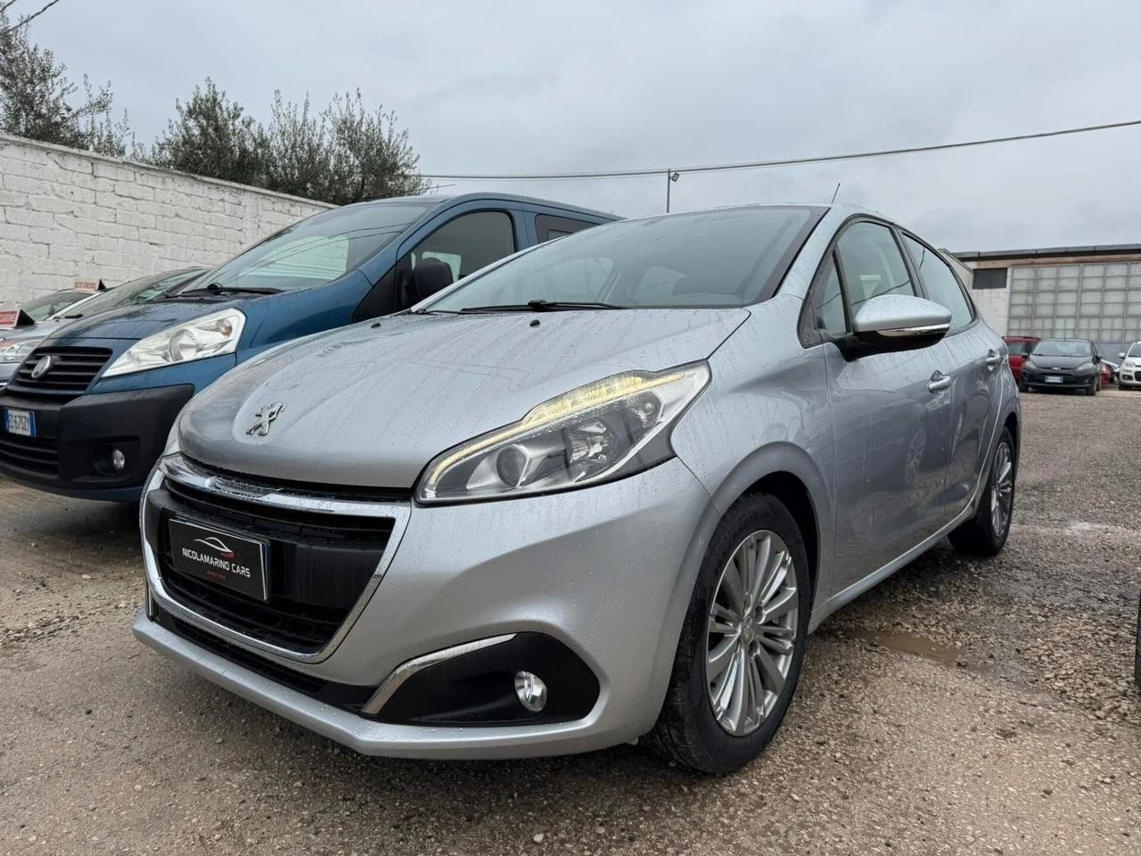 Peugeot 208 BlueHDi 75 5 porte Allure