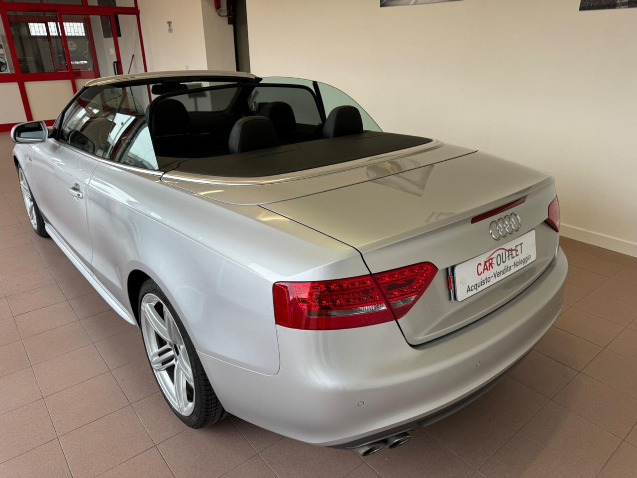 Audi A5 Cabrio 2.0 TDI 177 CV S-Line Navi tagliandata