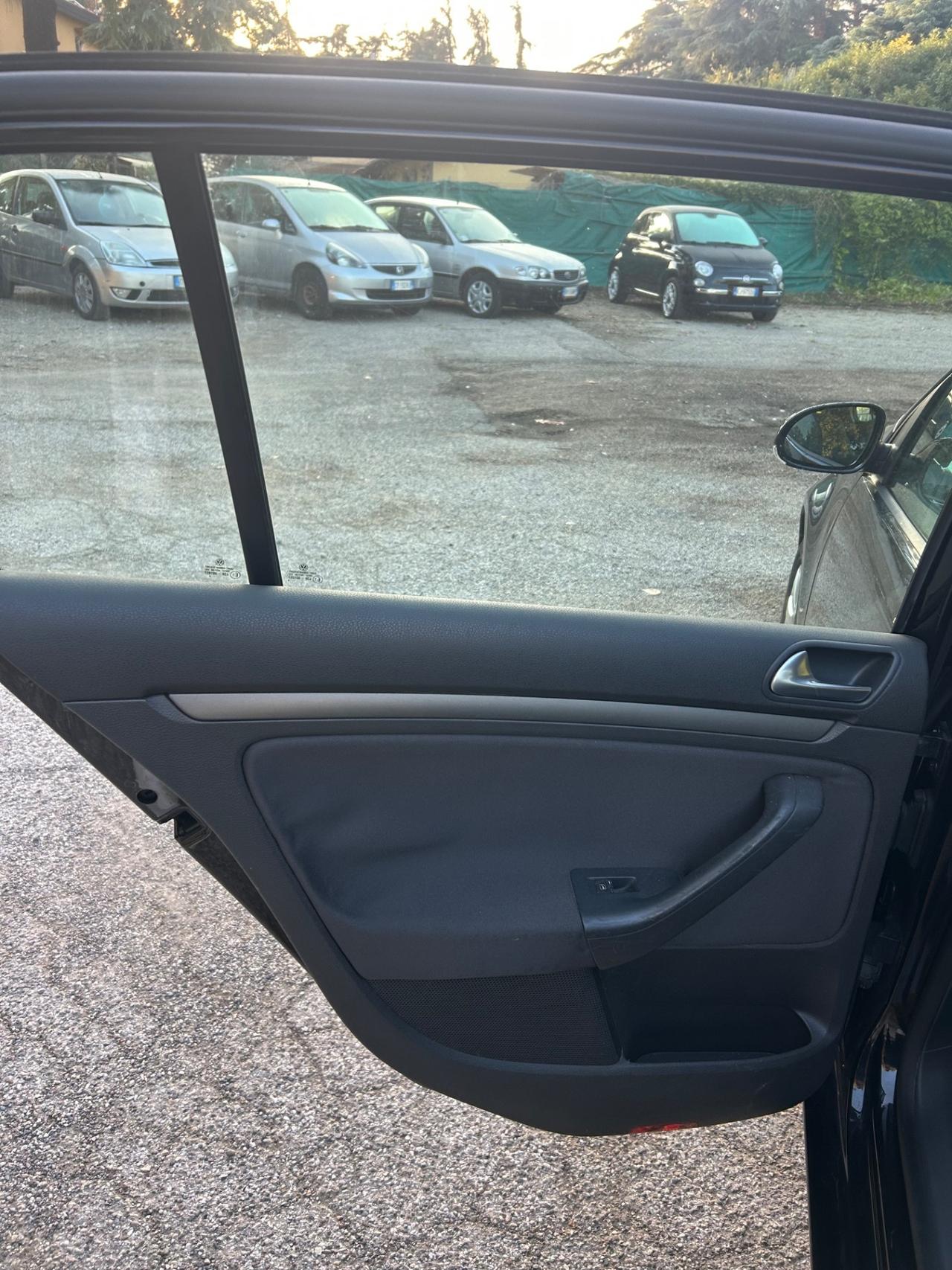 Volkswagen Golf 1.6 5p. Comfortline