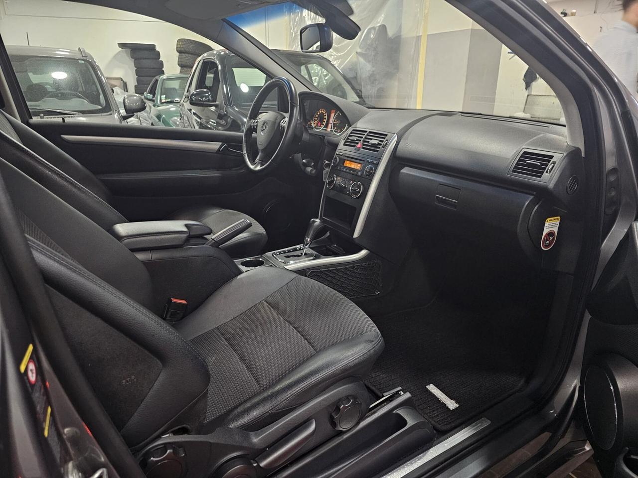 MERCEDES-BENZ CLASSE A180 CDI 110CV AVANTGARDE CAMBIO AUTOMATICO