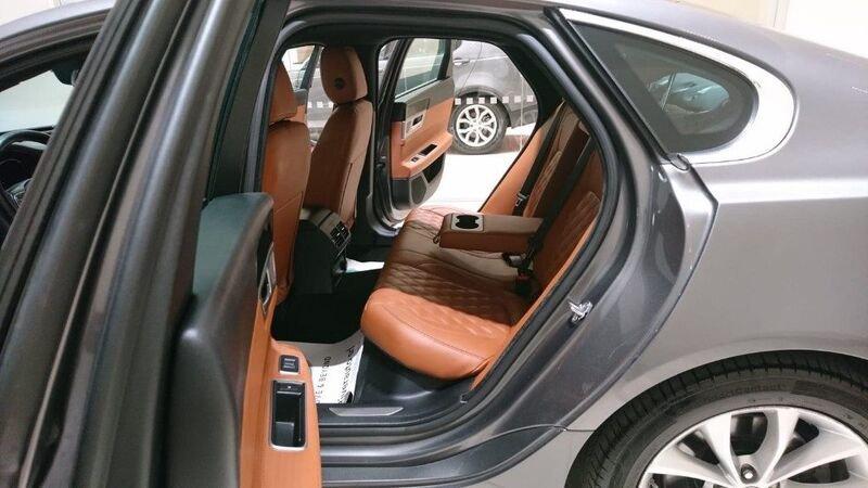Jaguar XF XF 2.0 D 180 CV aut. Prestige