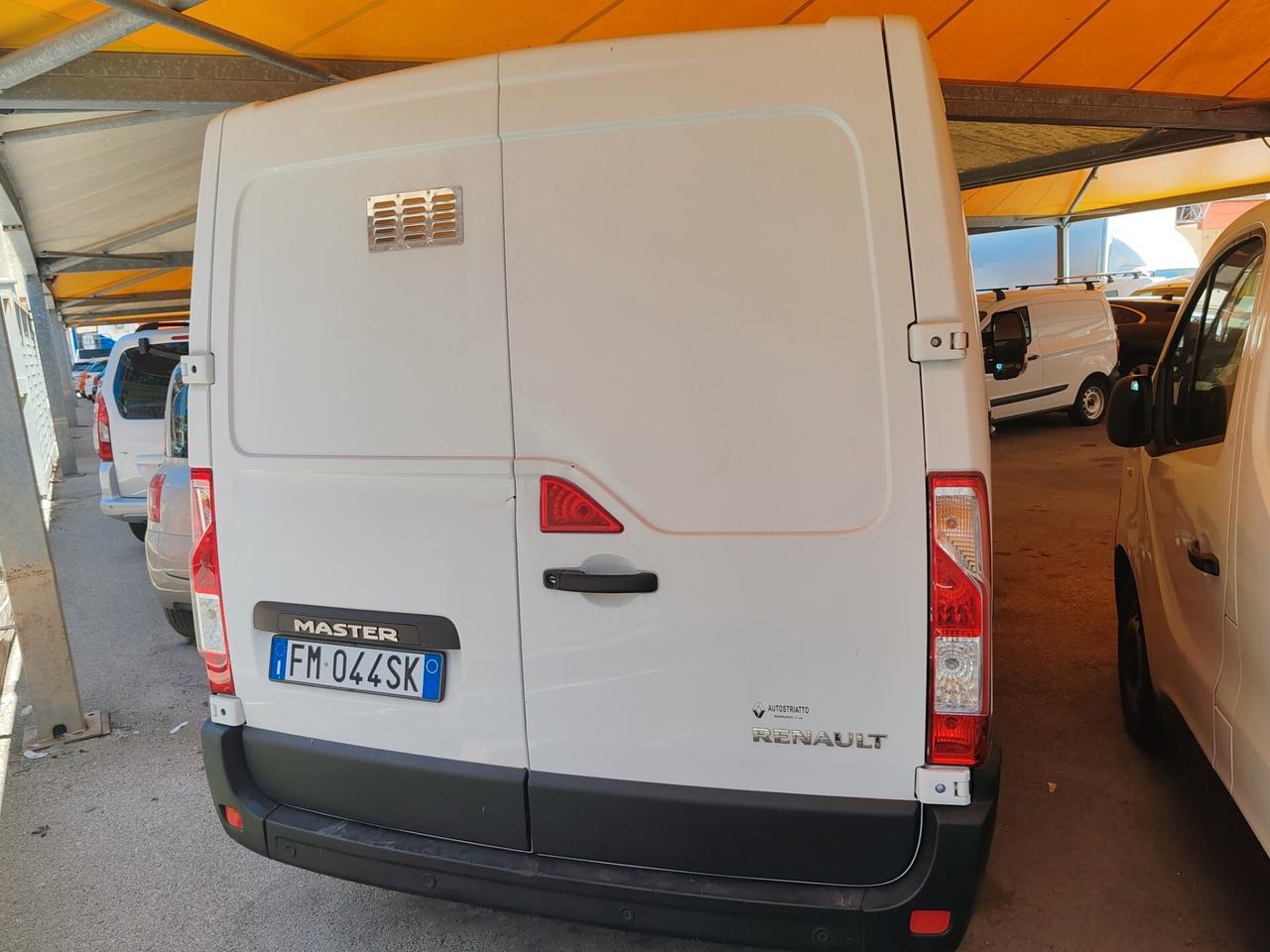 RENAULT MASTER