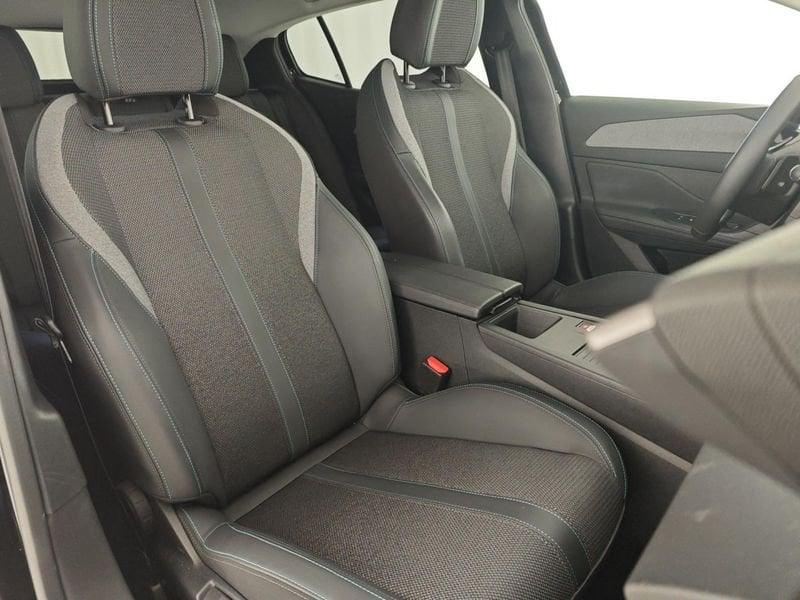 Peugeot 408 Hybrid 145 e-DCS6 Allure