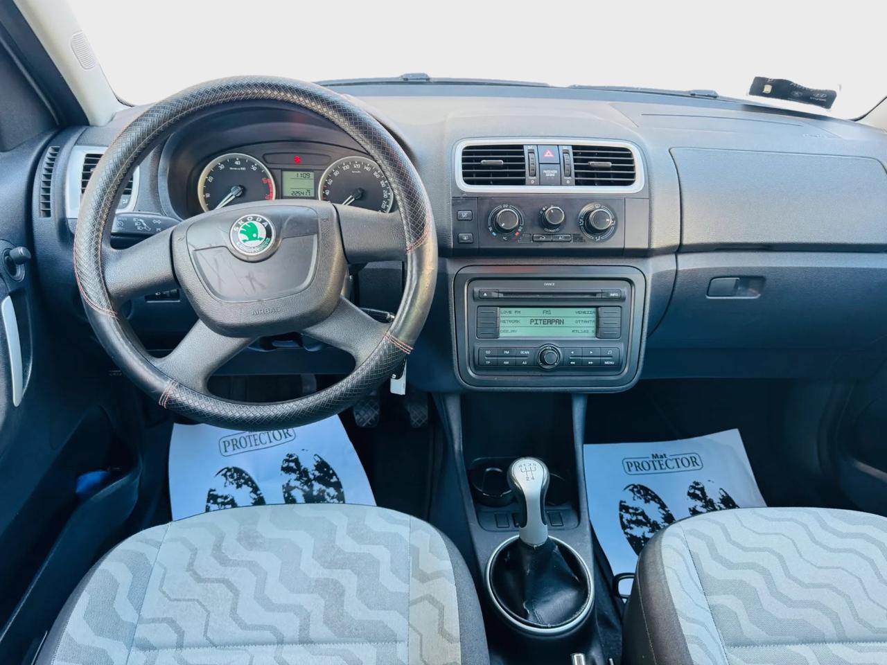 Skoda Roomster 1.2 benzina gpl anno 2010 neo patentati