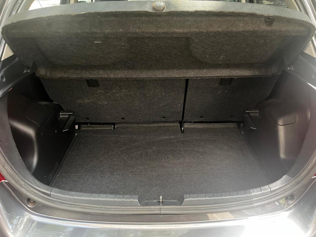 Toyota Yaris 1.0 5 porte Lounge