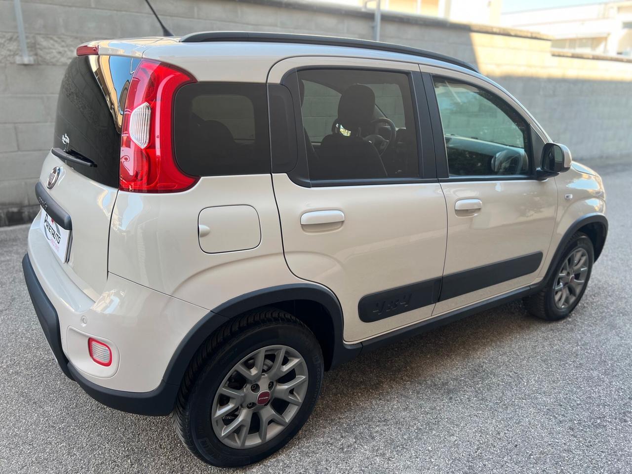 Fiat Panda 4x4 1.3 mjt 95cv TELPELLE/PDC.. PERFETTA!!