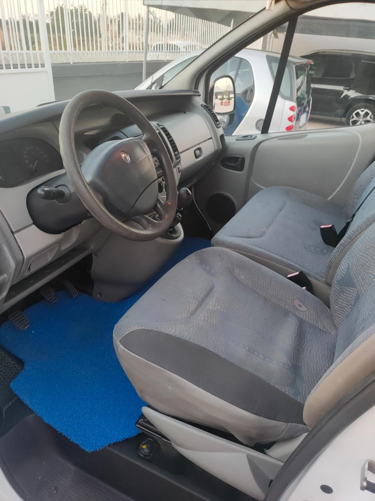 Renault Trafic T29 1.9 dCi/100 cv Cabinato Ice