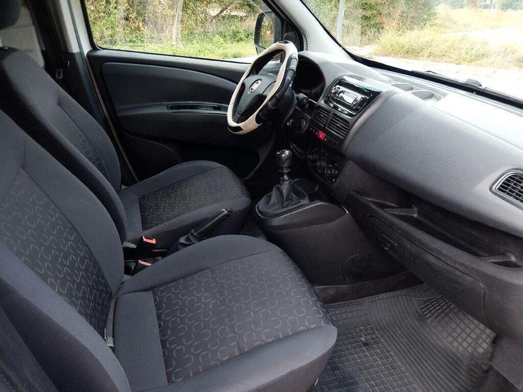 FIAT DOBLO' 1.4 T-Jet Metano con GANCIO TRAINO