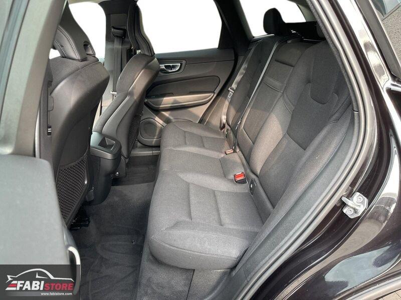 Volvo XC60 B4 AWD 211 Cv Geartronic Momentum Pro