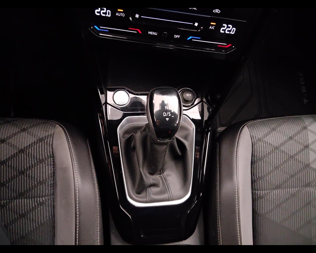 VOLKSWAGEN T-Roc I 2022 - T-Roc 1.5 tsi R-Line dsg