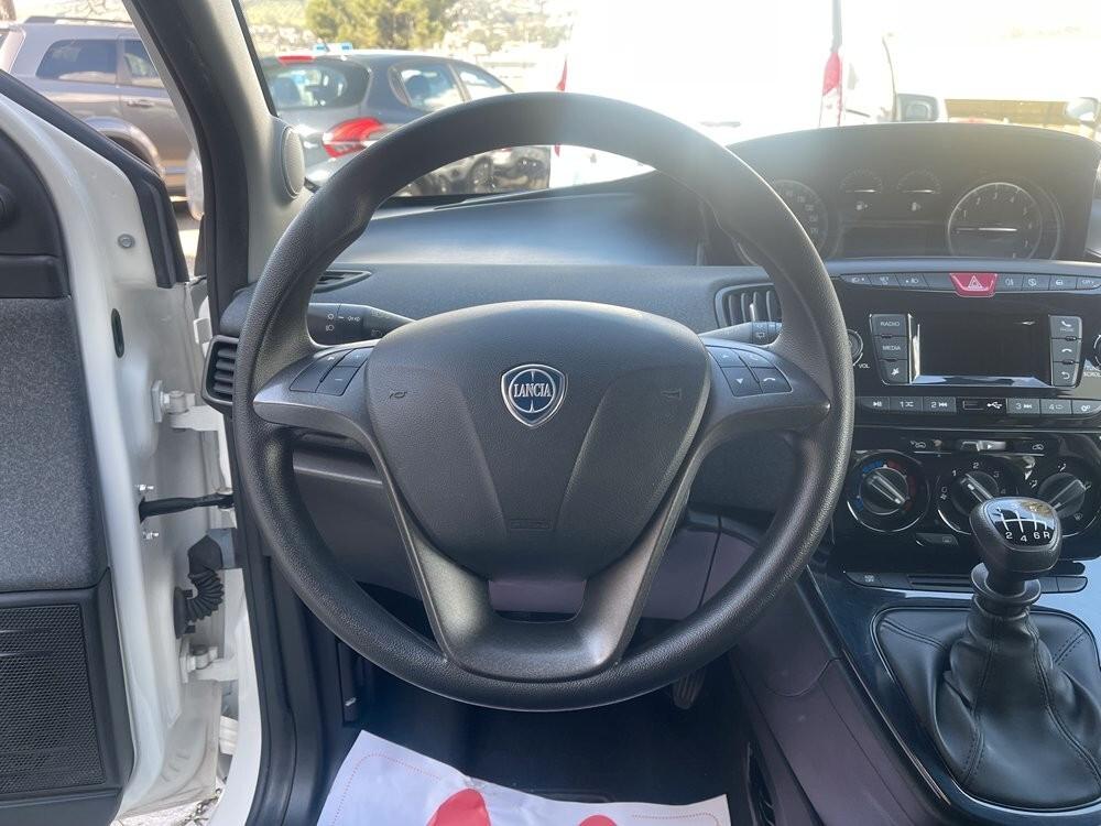 Lancia Ypsilon 1.0 FireFly 5 porte S&S Hybrid Ecochic NEO PATENTATI