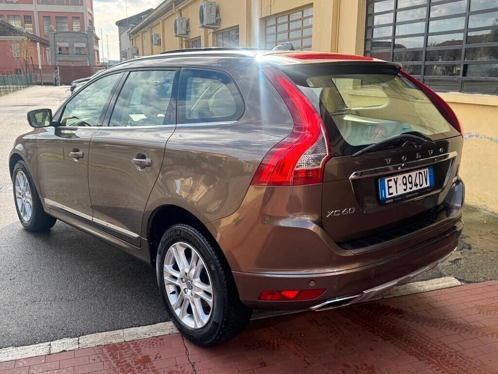 Volvo XC 60 XC60 D5 AWD Summum