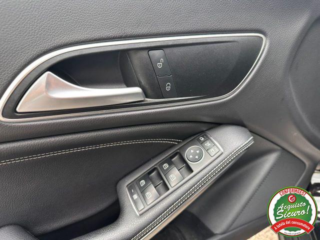 MERCEDES-BENZ CLA 200 S.W. Premium Automatica