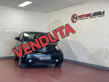 Toyota iQ 1.0 Multidrive ADATTA A NEOPATENTATI