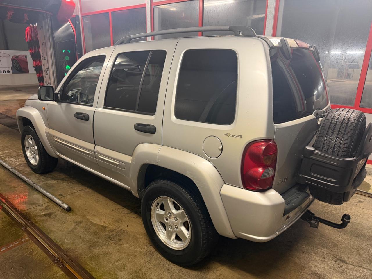 Jeep Cherokee 2.5 CRD Limited 4x4 gancio traino
