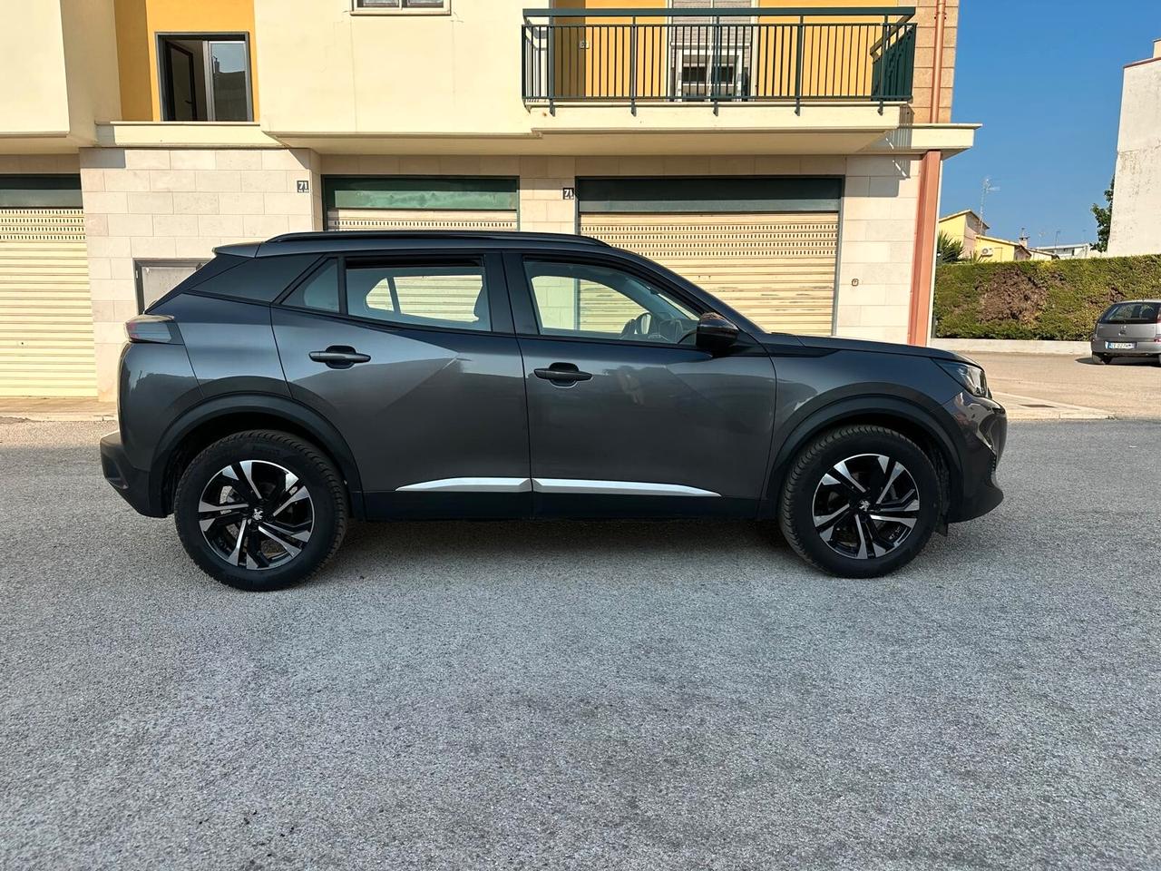 Peugeot 2008 BlueHDi 100 S&S Allure