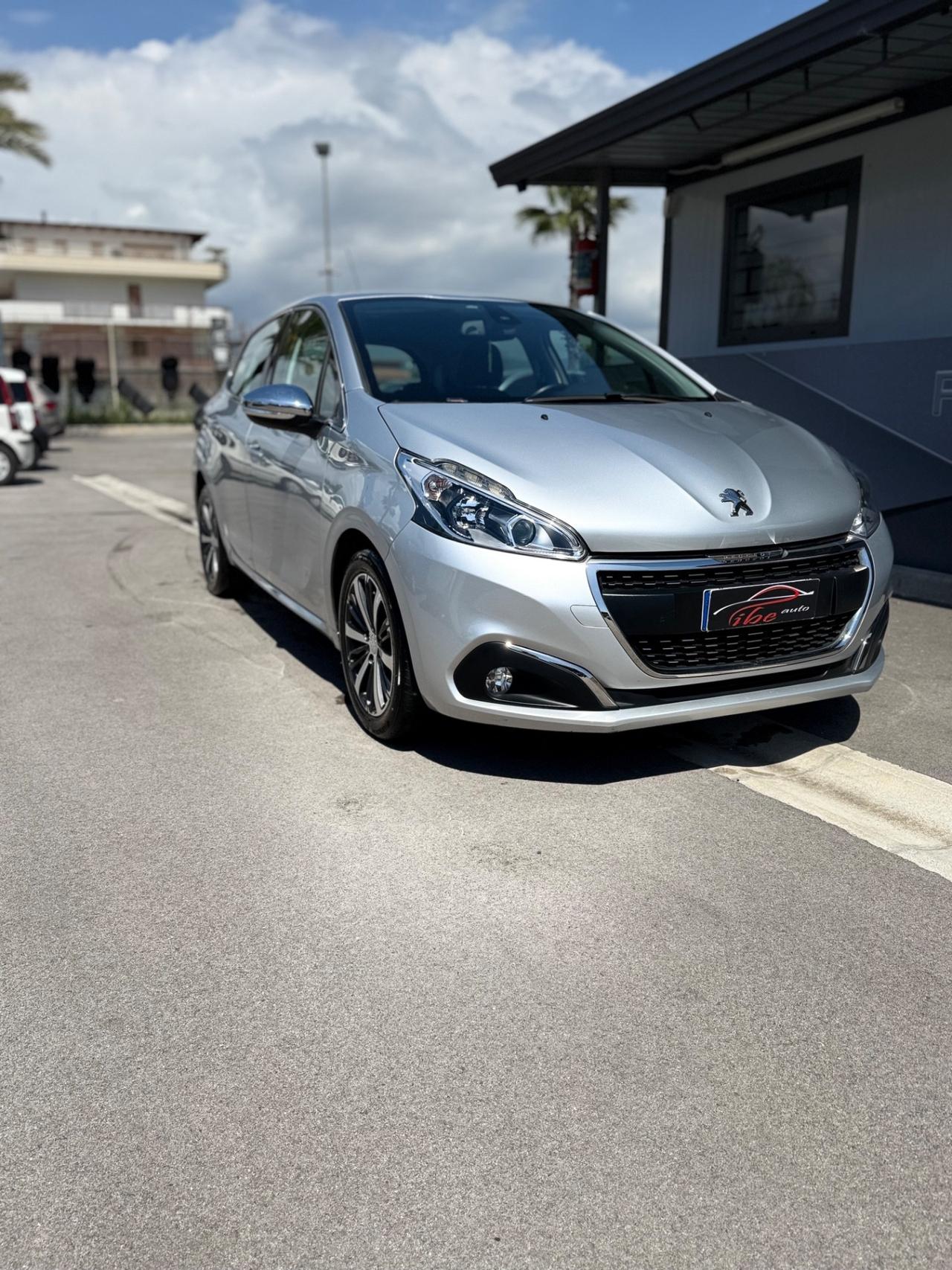 Peugeot 208 BlueHDi 100 5 porte Allure