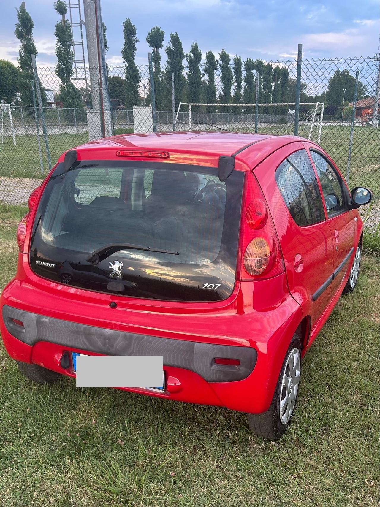 Peugeot 107 1.0 68CV 5p. Allure