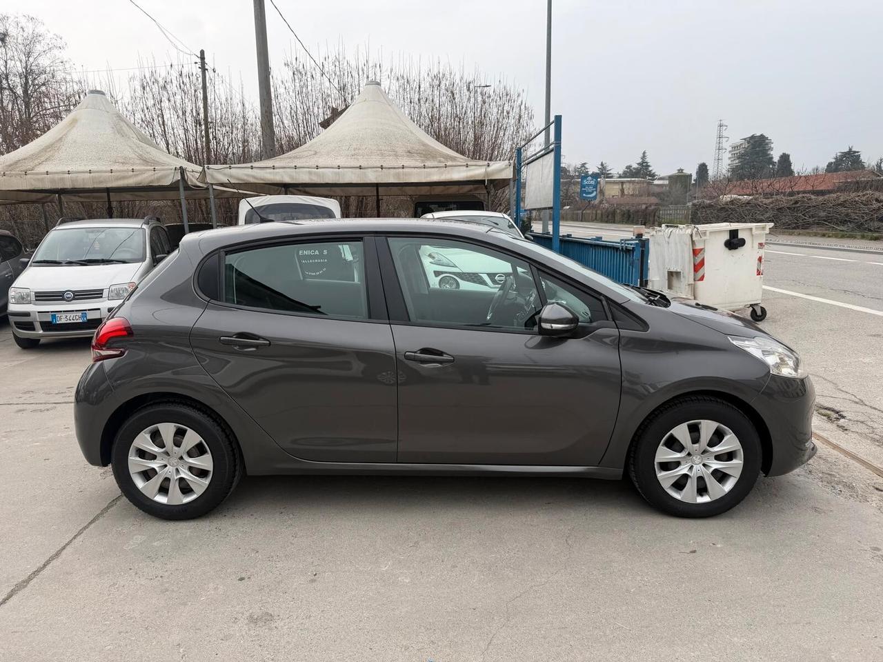 Peugeot 208 PureTech 82 5 porte Allure