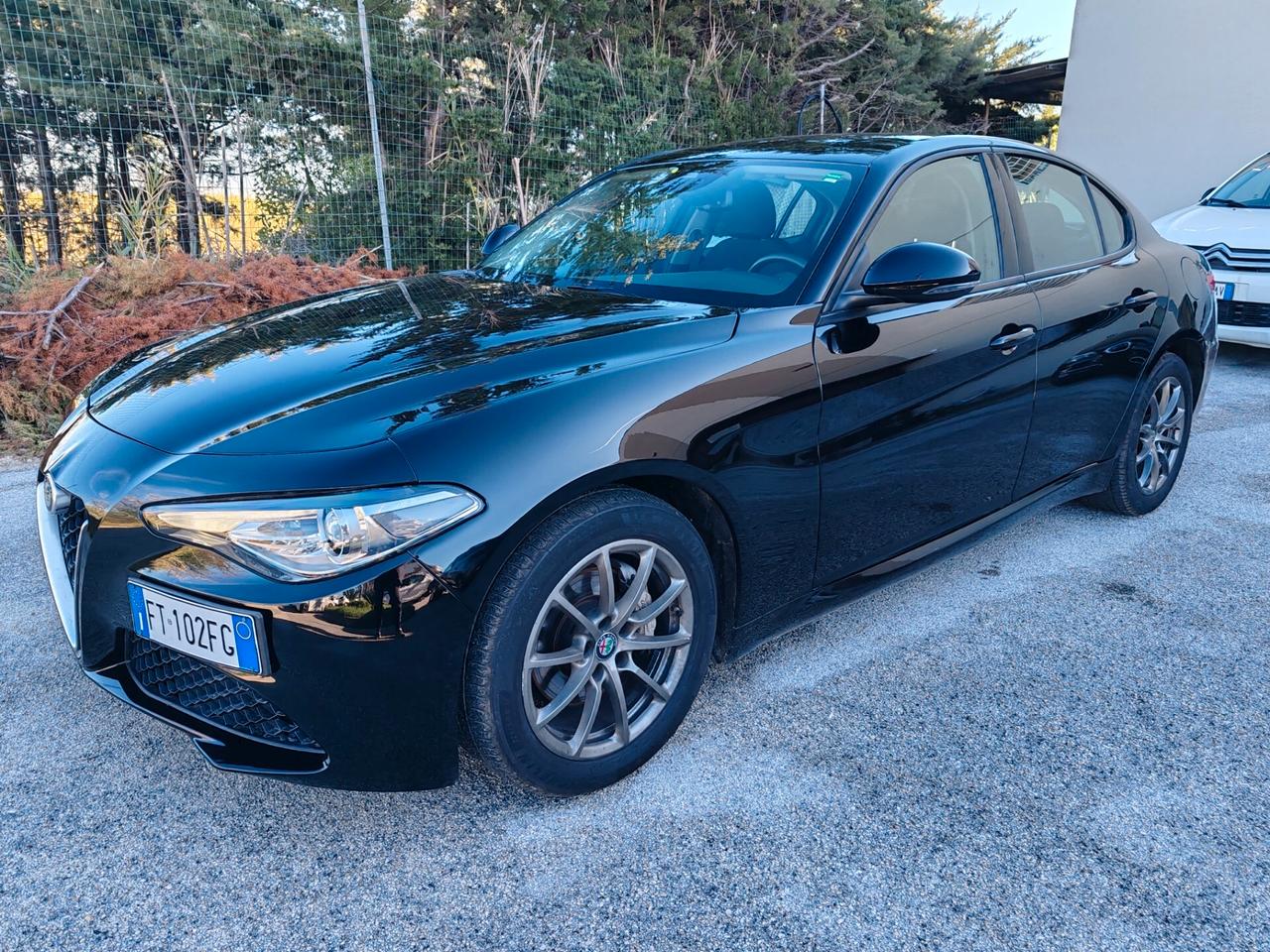 Alfa Romeo Giulia 2.2 TD 160 CV AT8 Business