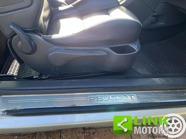 PEUGEOT 307 2.0 HDi FAP CC Féline