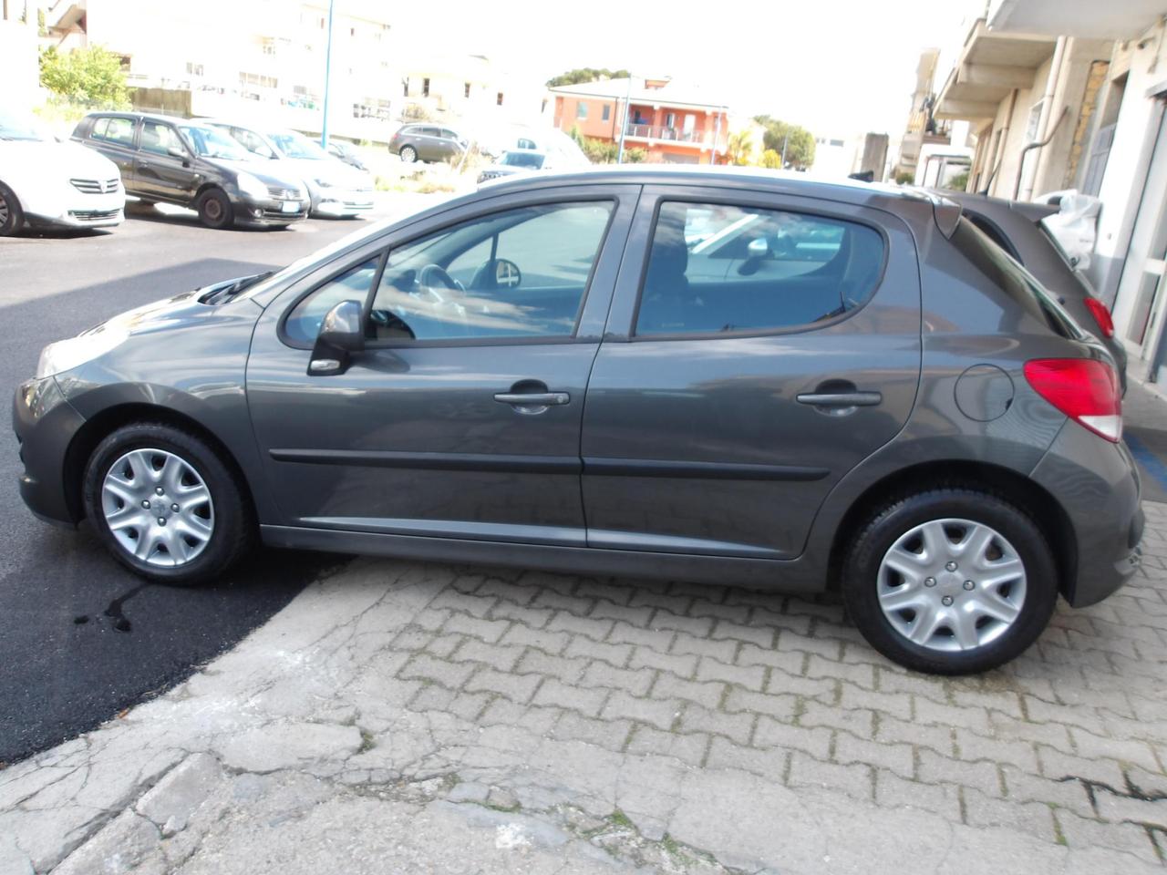 Peugeot 207 5 Porte 207 5p 1.4 vti 16v X-Line FL