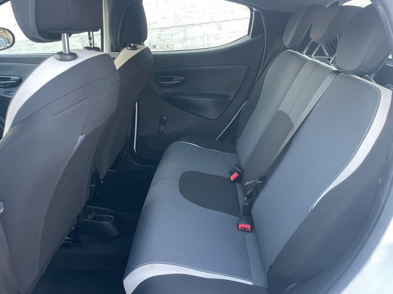 LANCIA YPSILON 1.2 GPL 69 (CV) 2015