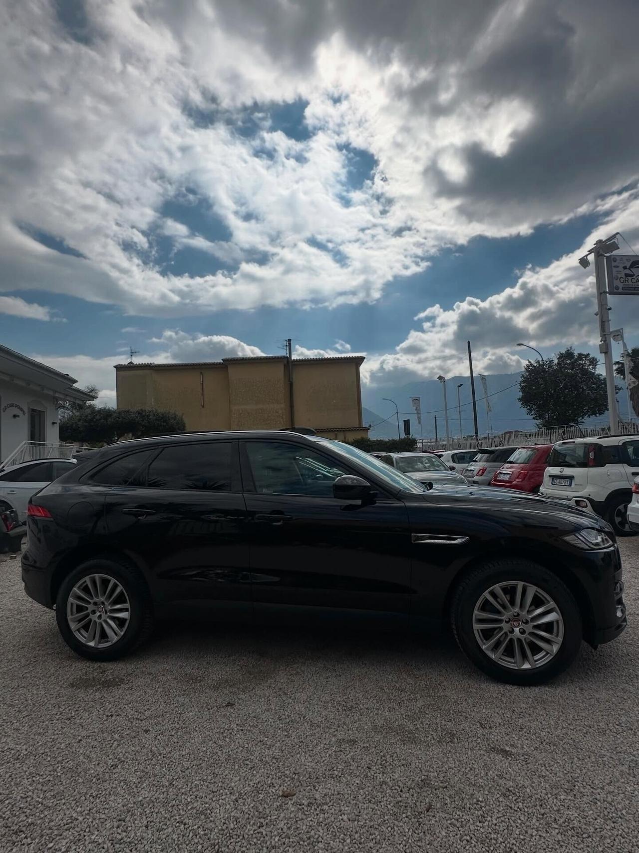 Jaguar F-Pace 2.0 D 180 CV AWD aut. Portfolio