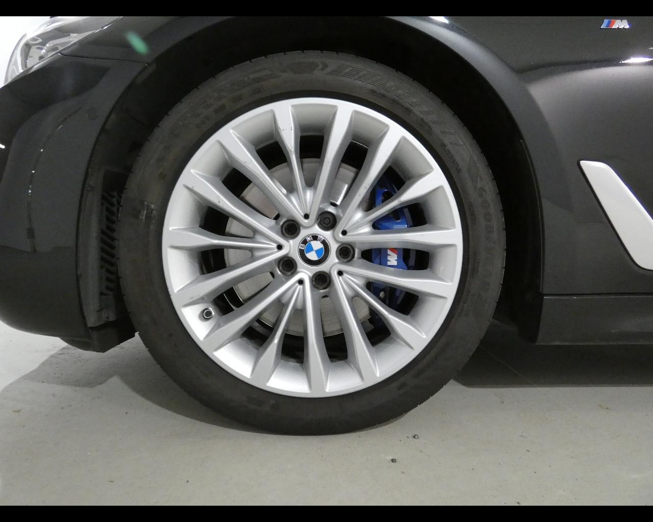 BMW Serie 5(G30/31/F90) - 525d Touring Msport