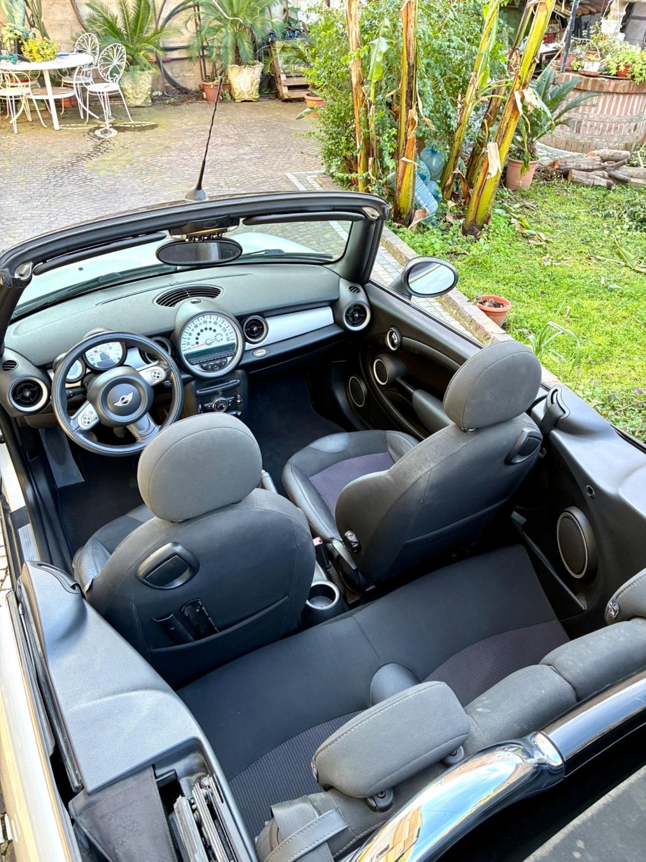 Mini 1.6 16V Cooper D Cabrio