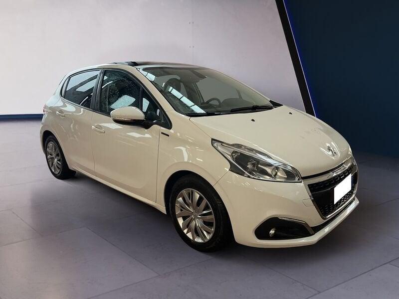 Peugeot 208 I 2015 1.2 puretech Active s&s 82cv 5p neopatentati