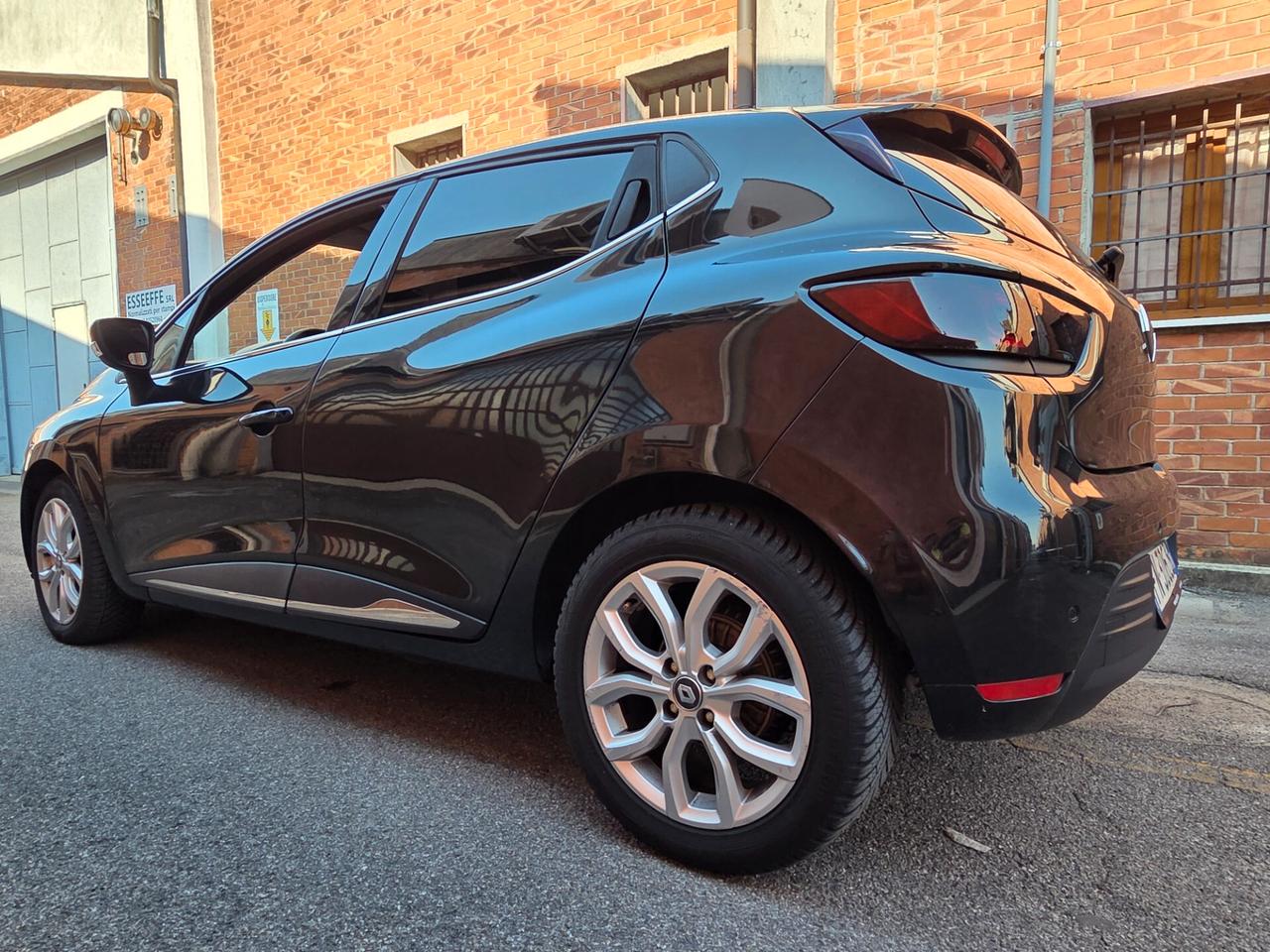 Renault Clio dCi 8V 90CV Start&Stop 5 porte Energy Intens