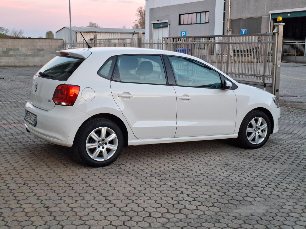 Volkswagen Polo 1.4 Highline 5p. *EURO 5A*
