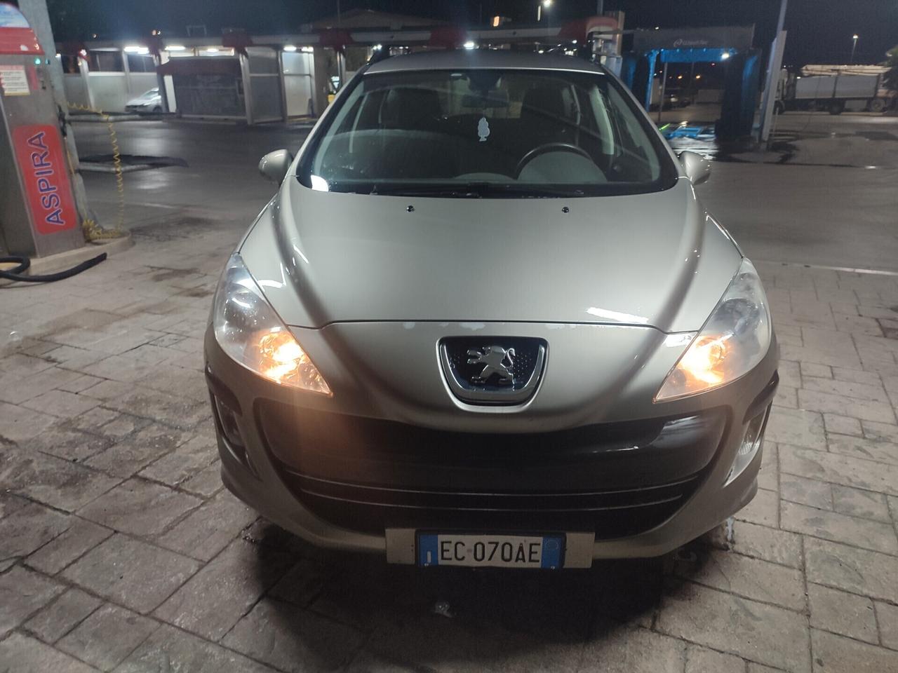 Peugeot 308 1.6 HDi 90CV SW Premium Mix