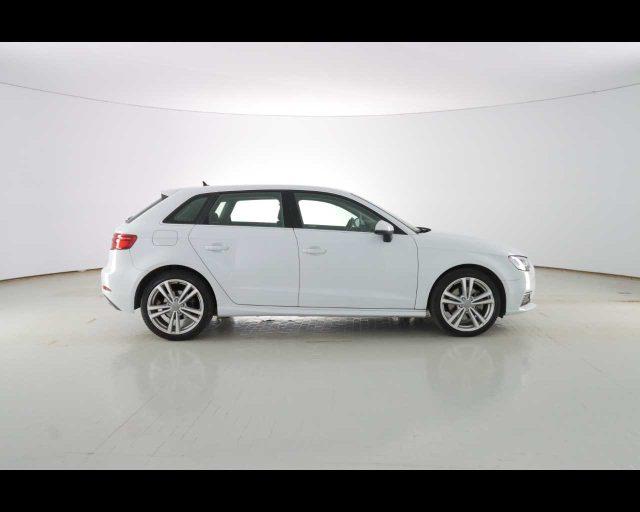 AUDI A3 SPB 40 e-tron S tronic Admired