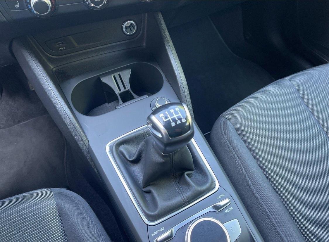 Audi Q2 30 TFSI Business