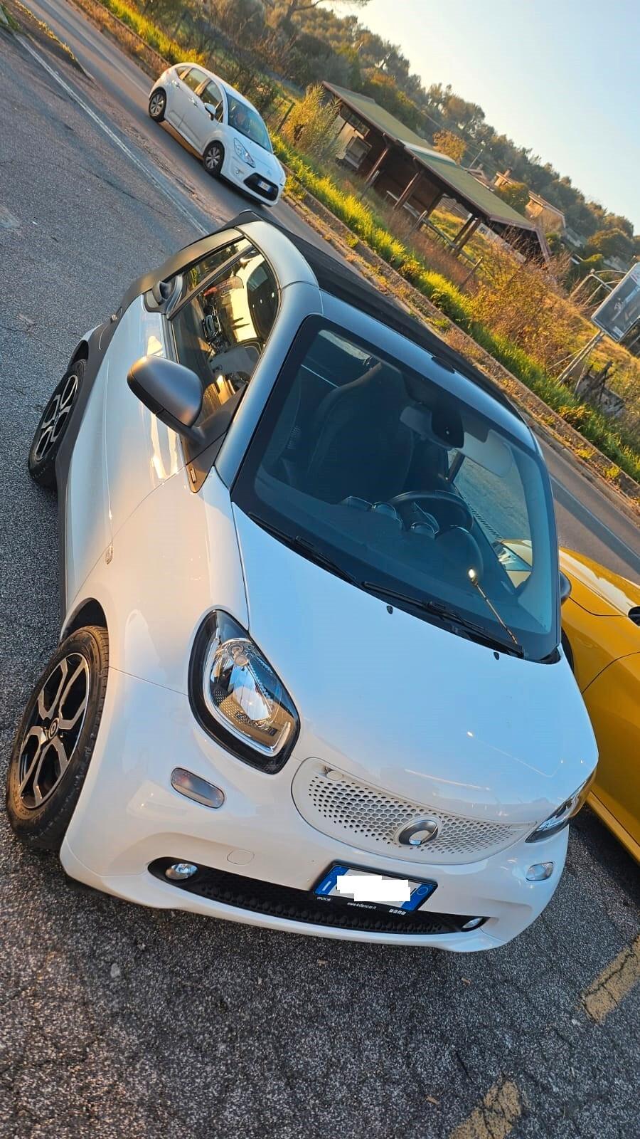 Smart ForTwo 90 0.9 T twinamic cabrio Passion STUPENDA, NAVI, VOLANTE MULTIFUNZIONE, FARI LED, BRACCIOLO, BELLISSIMA!!!!!