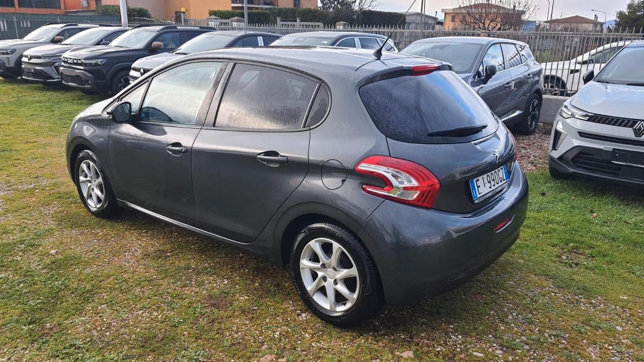 Peugeot 208 1.4 HDi 68 CV 5 porte Active