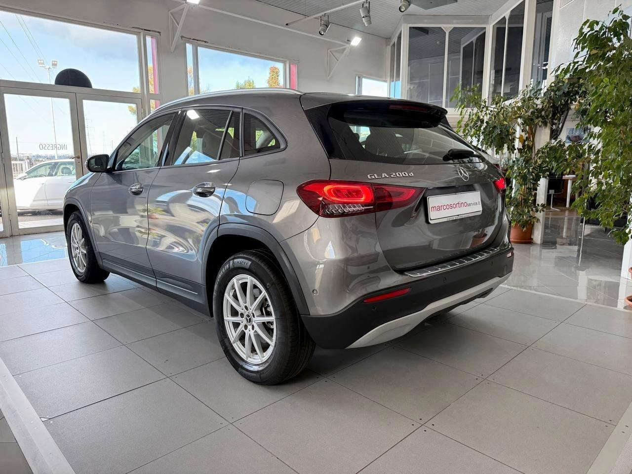 Mercedes-benz GLA 200 d Automatic Business
