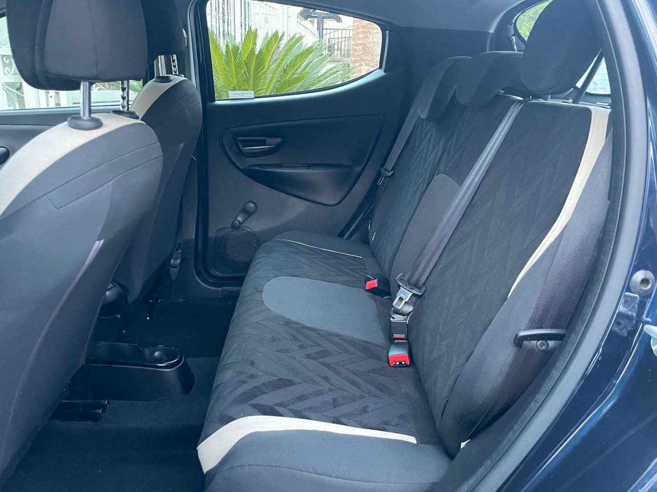 Lancia Ypsilon 1.2 69 CV 5 porte Gold