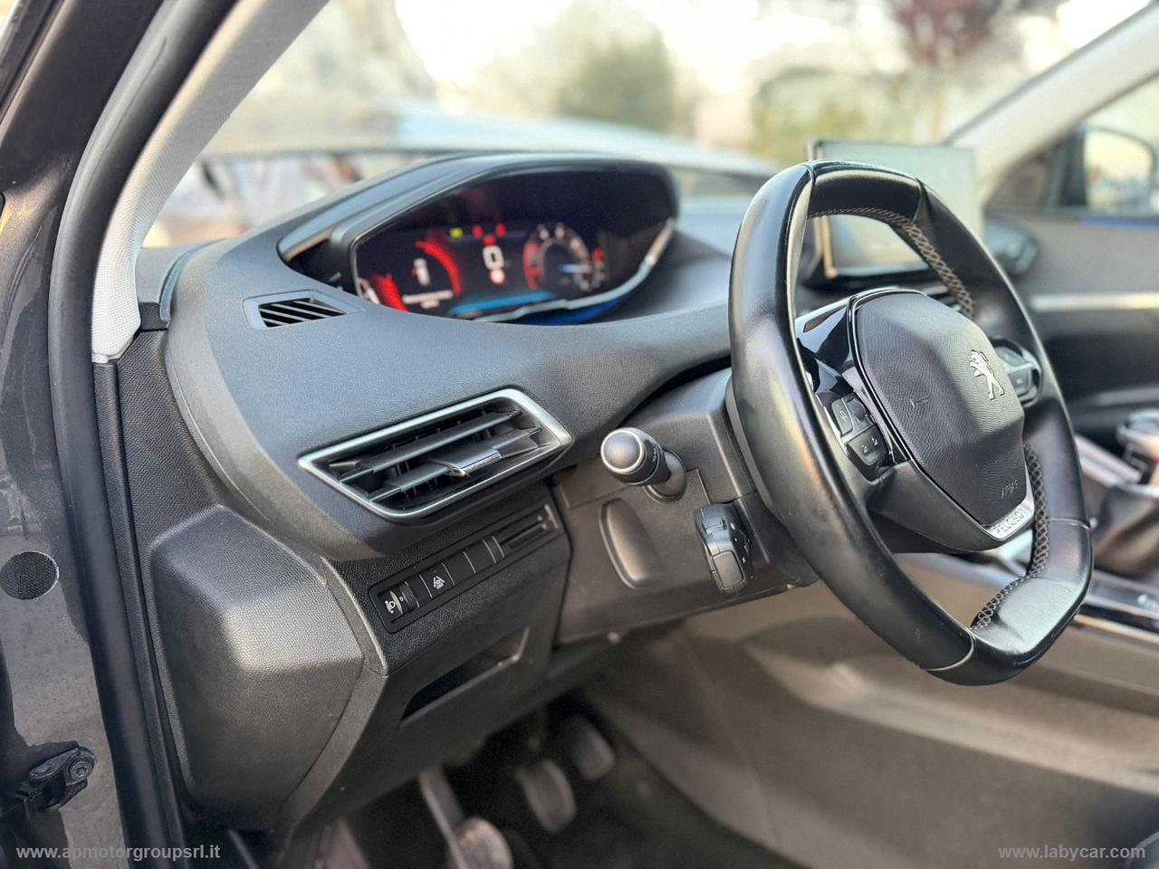 PEUGEOT 3008 BlueHDi 130 S&S Allure