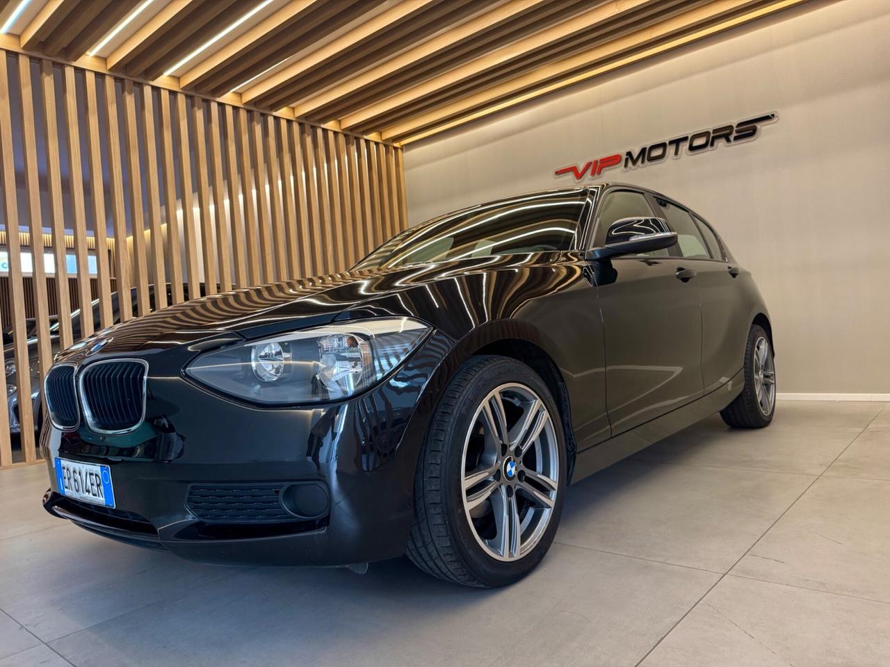 Bmw 116D SPORT 5PORTE AUTOMATICA DIESEL NEPOTENTATI