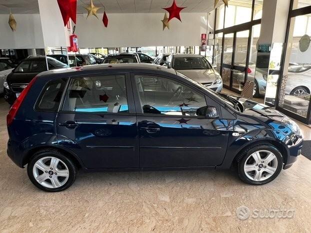 FORD FIESTA 1.4 TDI del 2009 con soli 130000KM