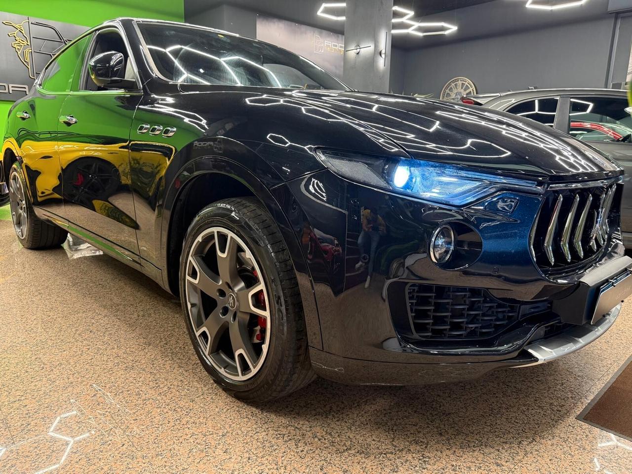 Maserati Levante V6 Diesel 275 CV AWD
