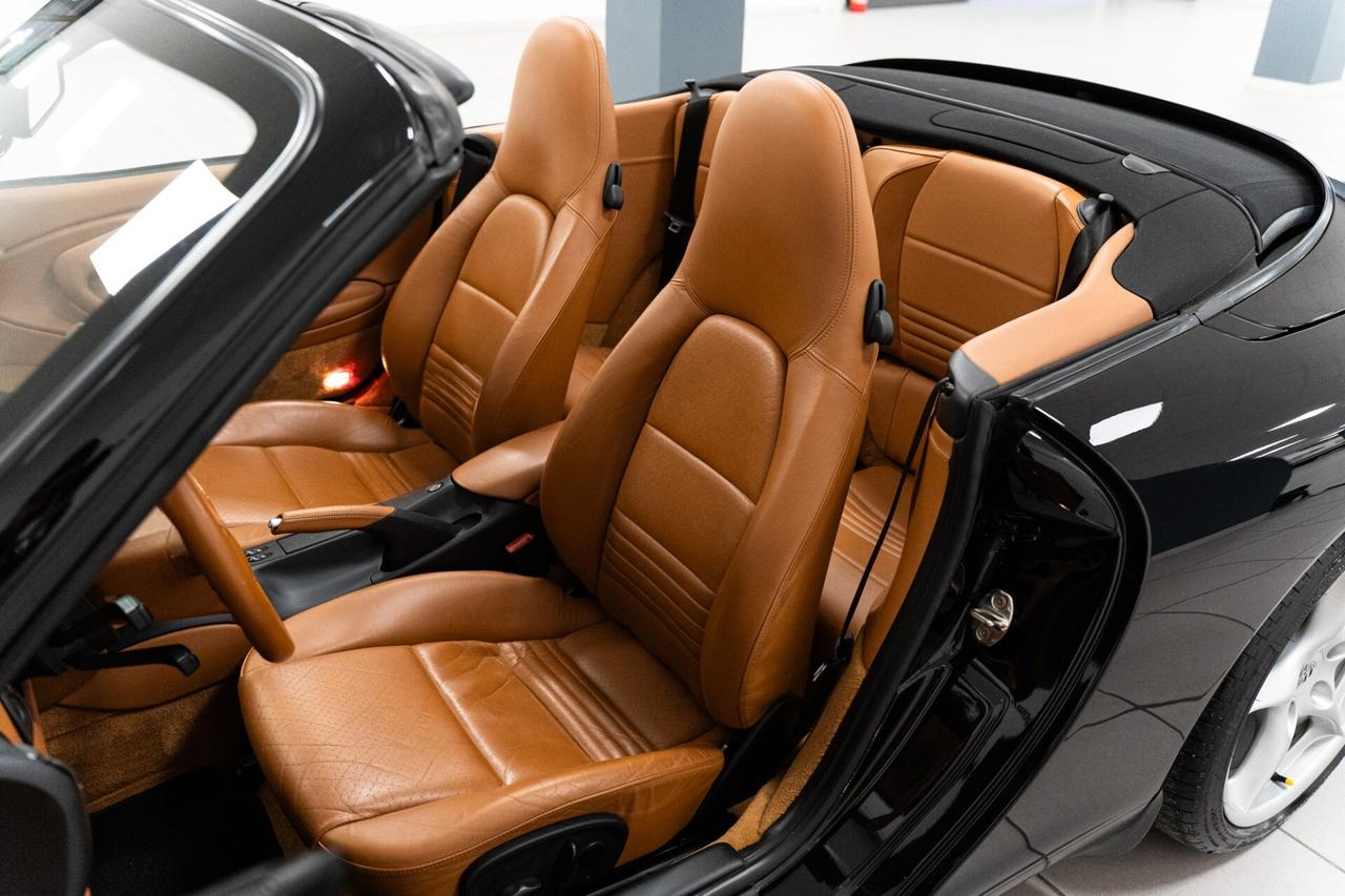 Porsche 911 996 Carrera cat Cabriolet