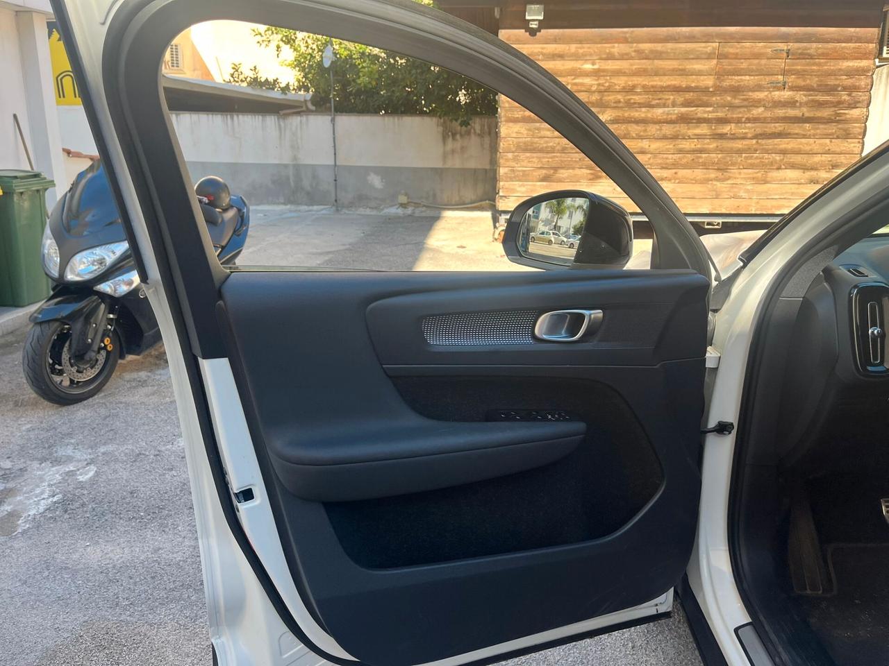 Volvo XC40 D3 AWD Geartronic R-design