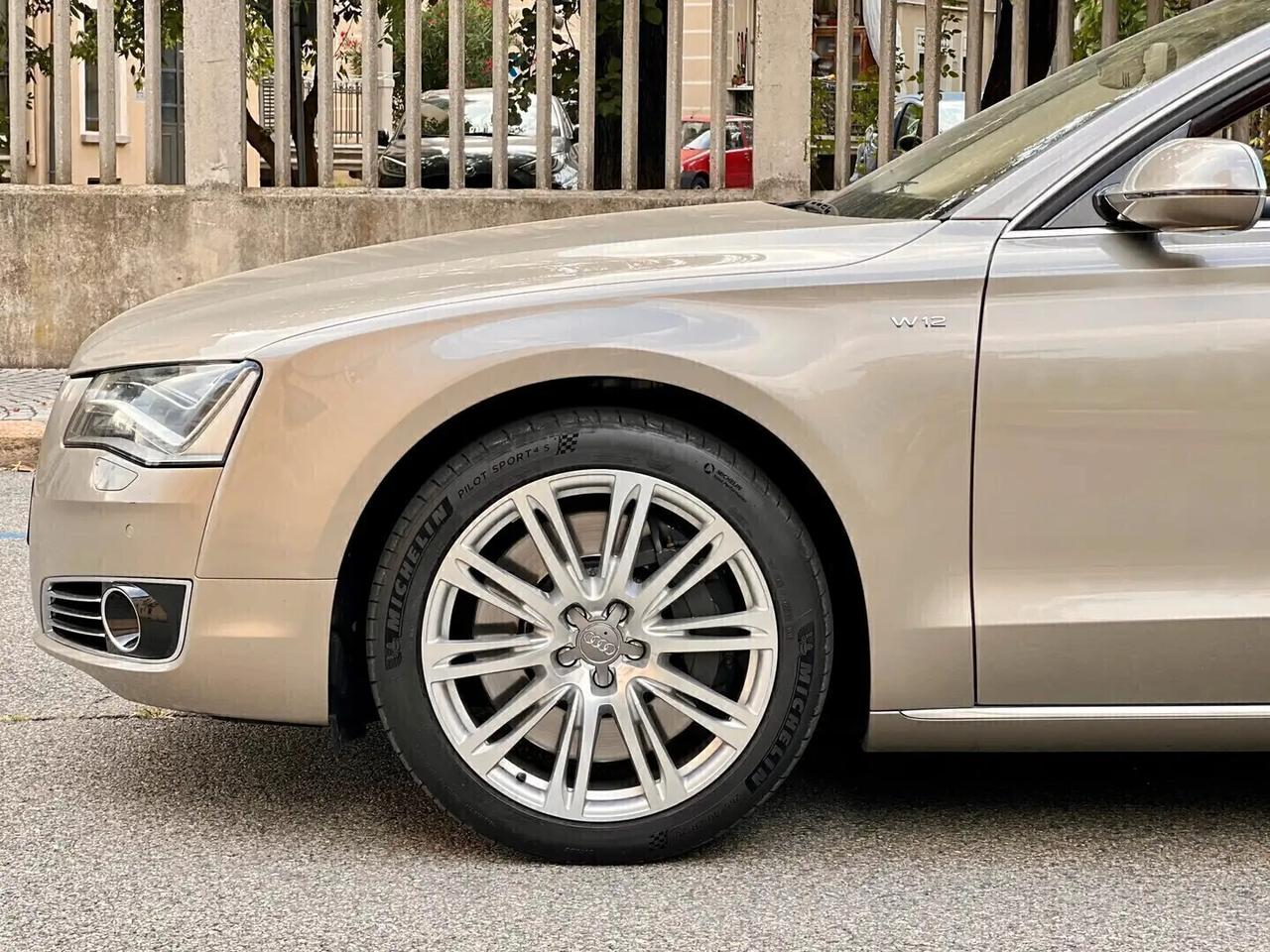 Audi A8 Lunga 6.3 W12 FSI 500cv Tiptornic8 Quattro