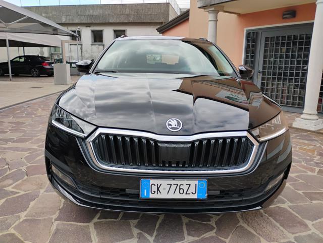 SKODA Octavia 2.0 TDI EVO SCR Wagon Executive DSG