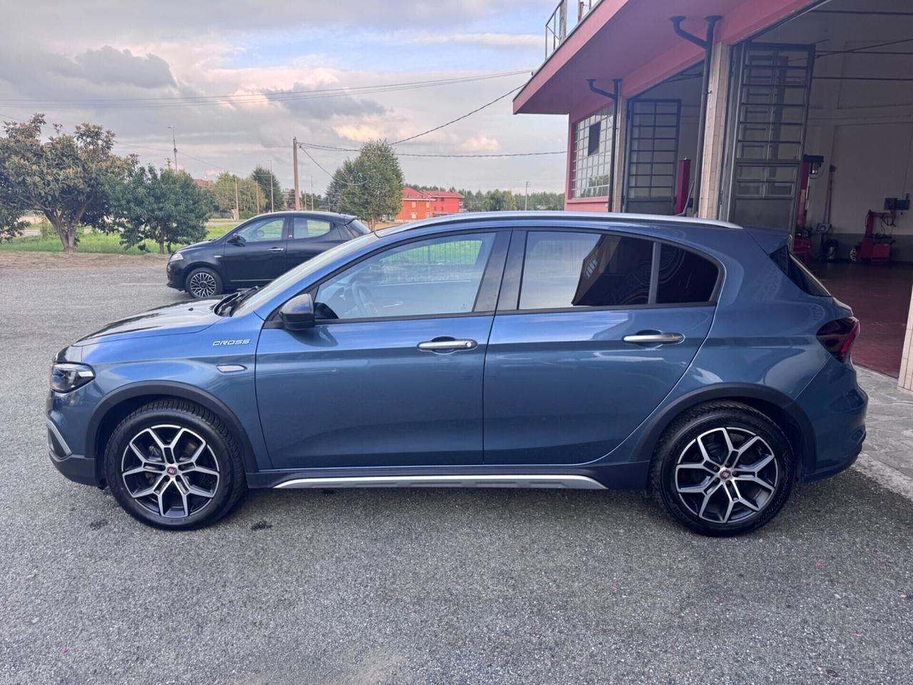 Fiat Tipo 1.0 5 porte Cross