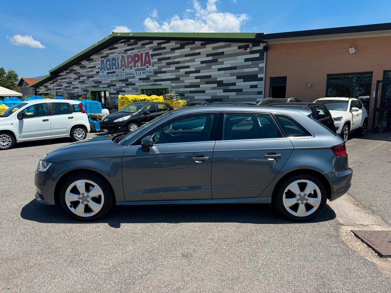 Audi A3 SPORTBACK 1.6 TDI 105CV AMBITION 2013
